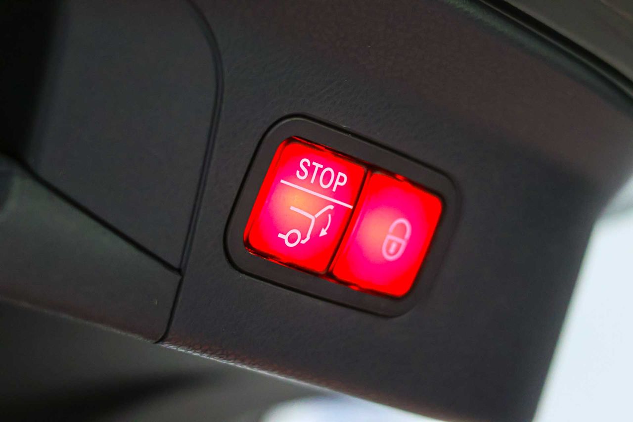 Mercedes GLC Coupé GLC 300 e 4MATIC **AMG Line** - Foto 57