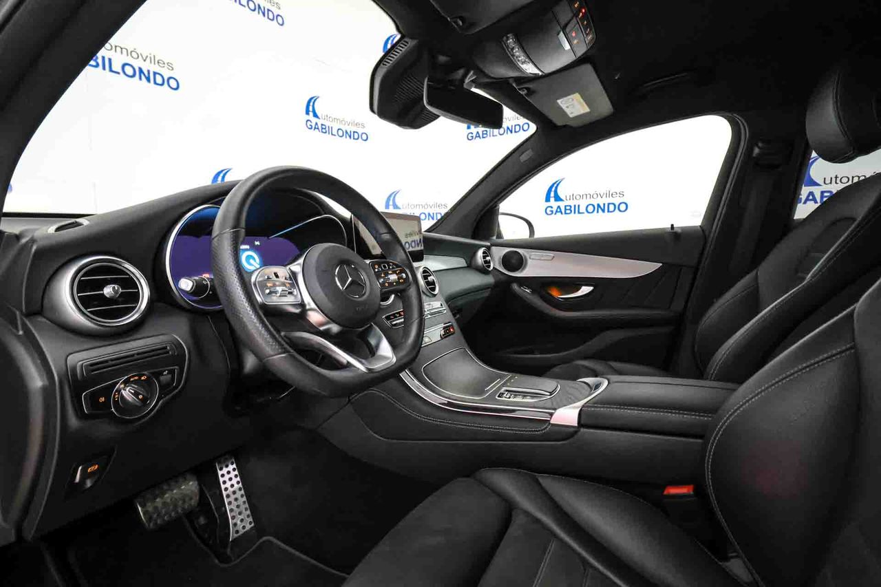 Mercedes GLC Coupé GLC 300 e 4MATIC **AMG Line** - Foto 32