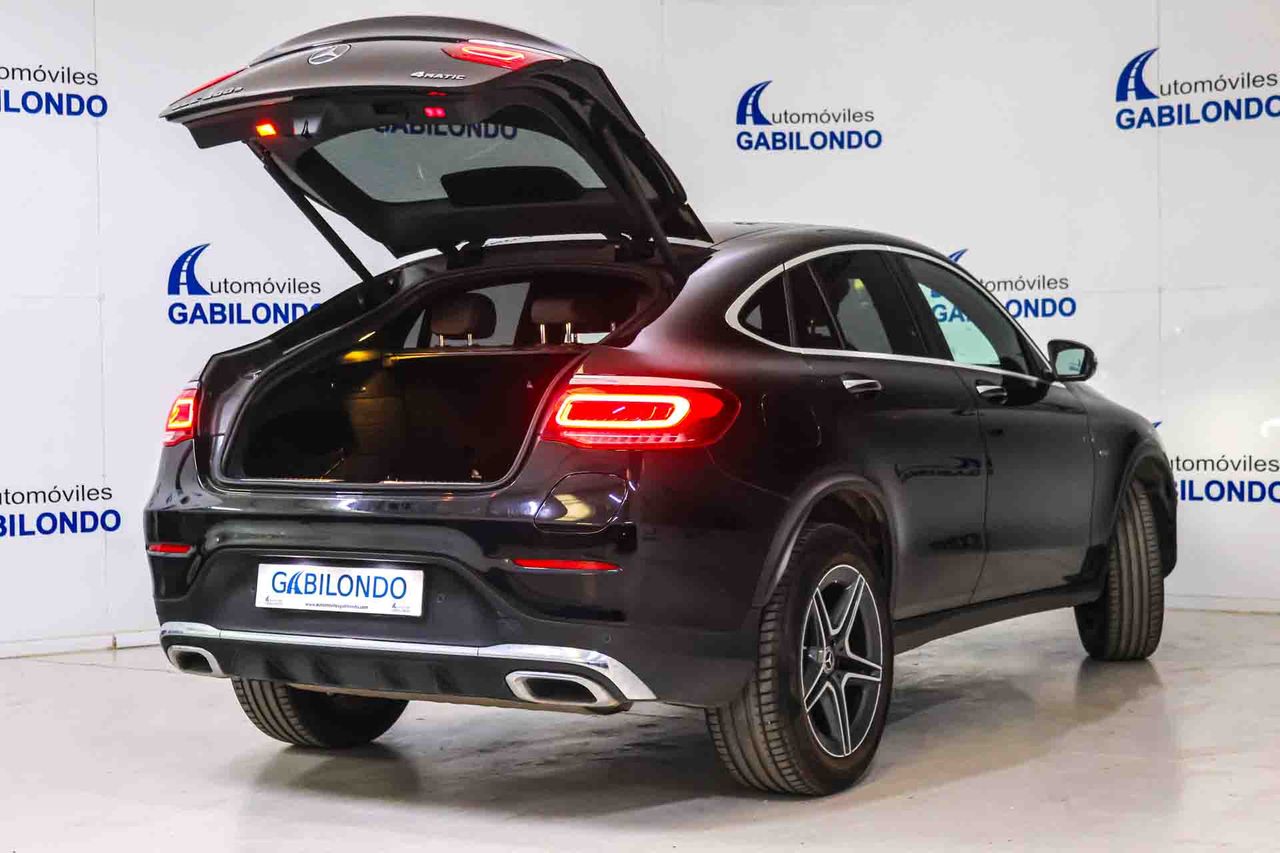 Mercedes GLC Coupé GLC 300 e 4MATIC **AMG Line** - Foto 20