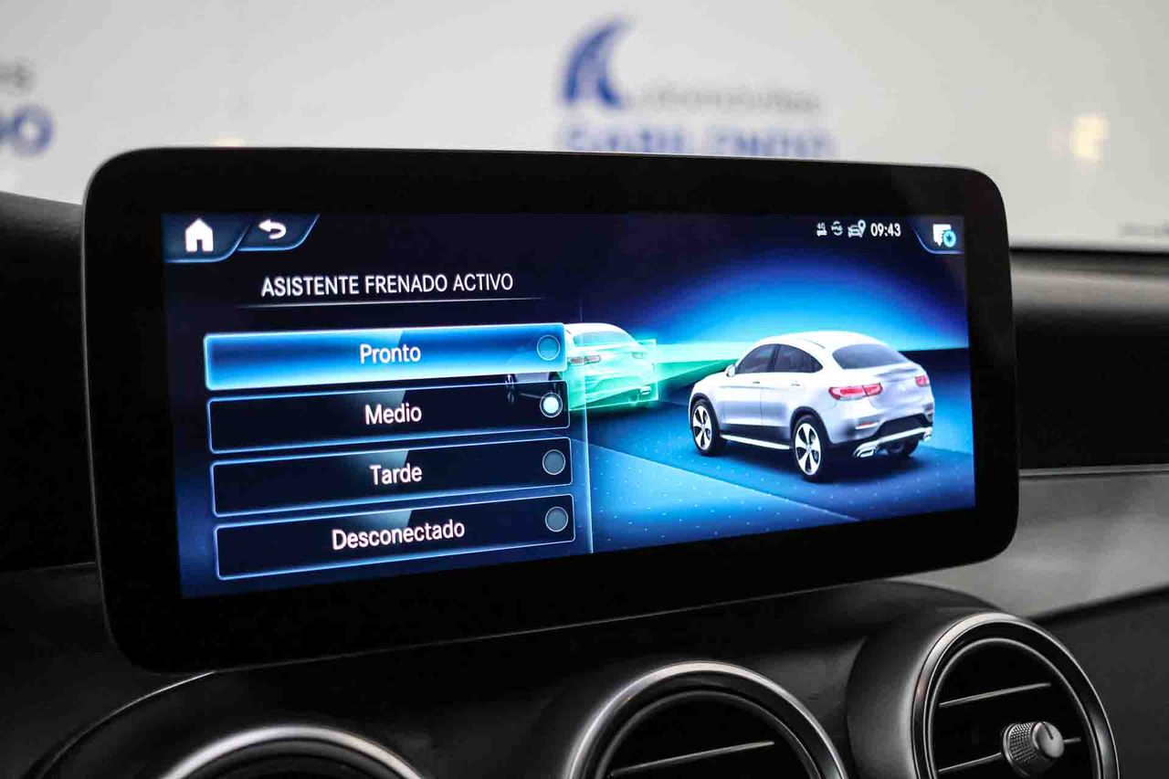 Mercedes GLC Coupé GLC 300 e 4MATIC **AMG Line** - Foto 66