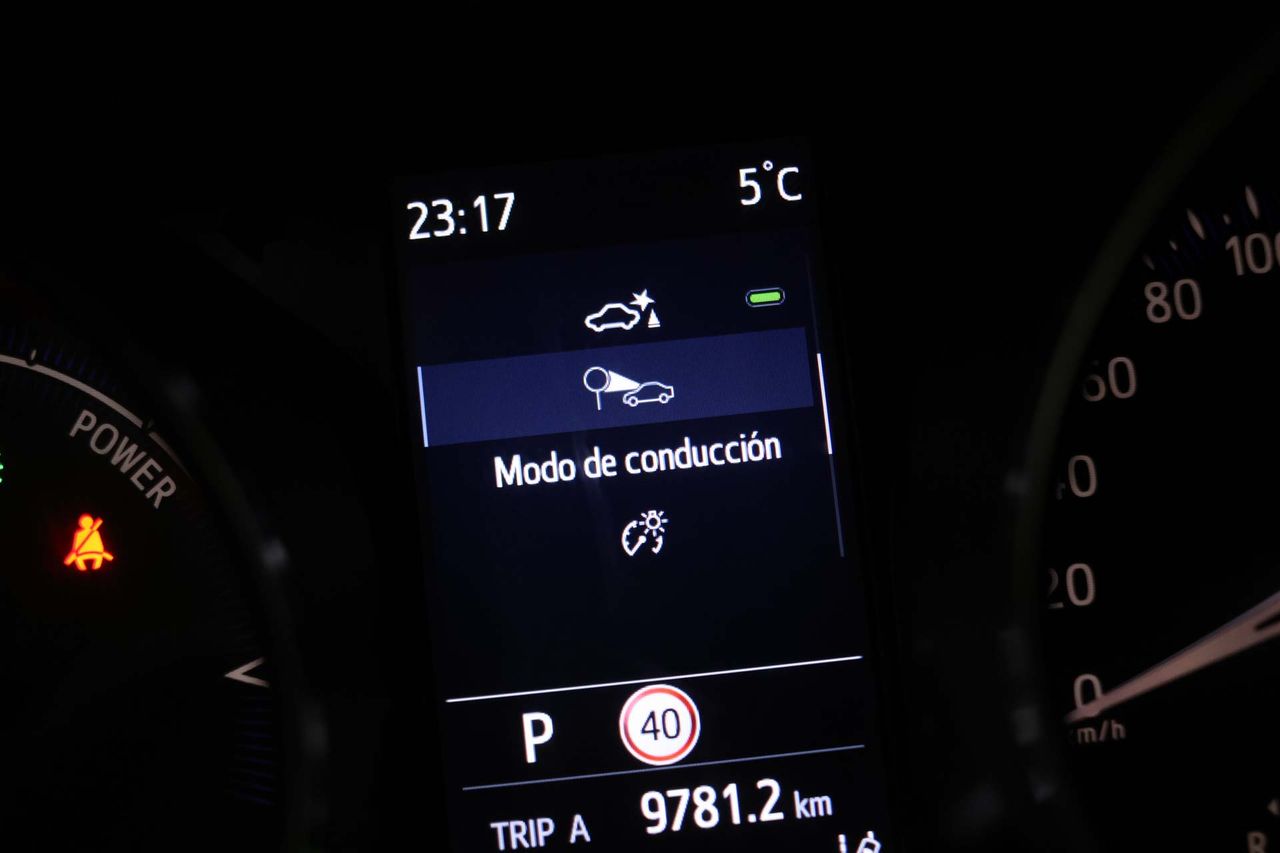 Toyota C-HR 2.0 180H Advance - Foto 63