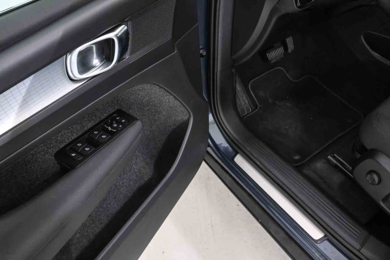 Volvo XC40 1.5 T5 Twin Recharge Inscription Auto - Foto 32