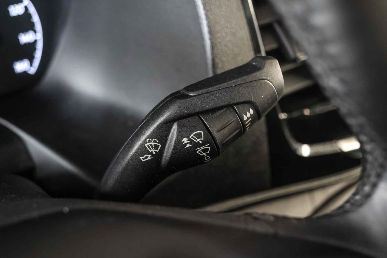 Ford Transit 2T PE L3H1 Trend Business *Eléctrico* **Caja abierta** - Foto 37