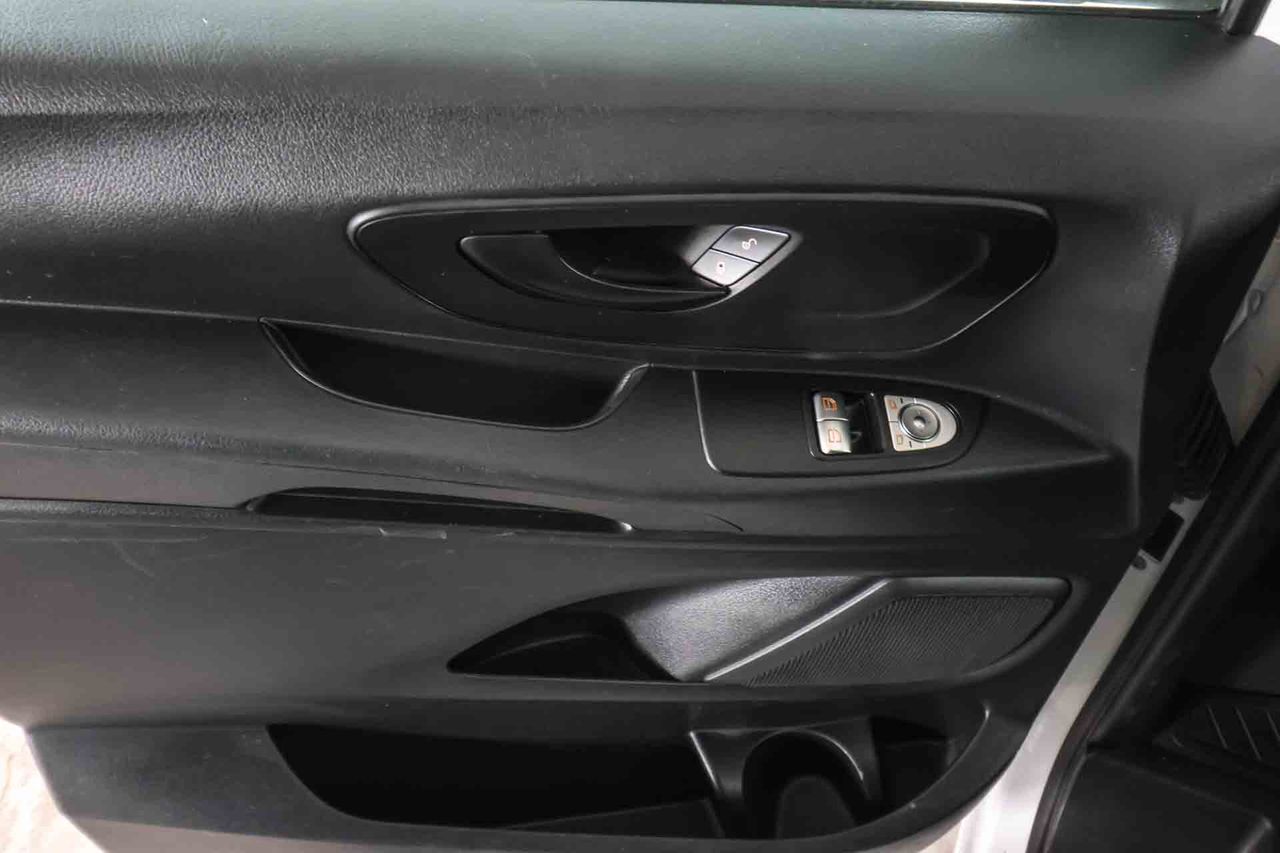 Mercedes Vito 110 cdi Larga - Foto 29