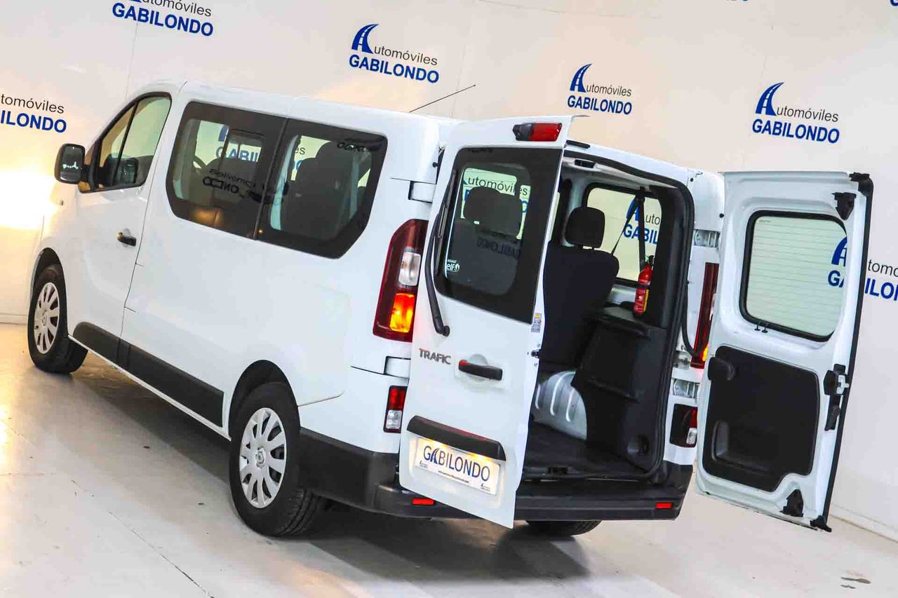 Renault Trafic Combi L1 1.6 dCi Zen **9 Plazas** - Foto 20