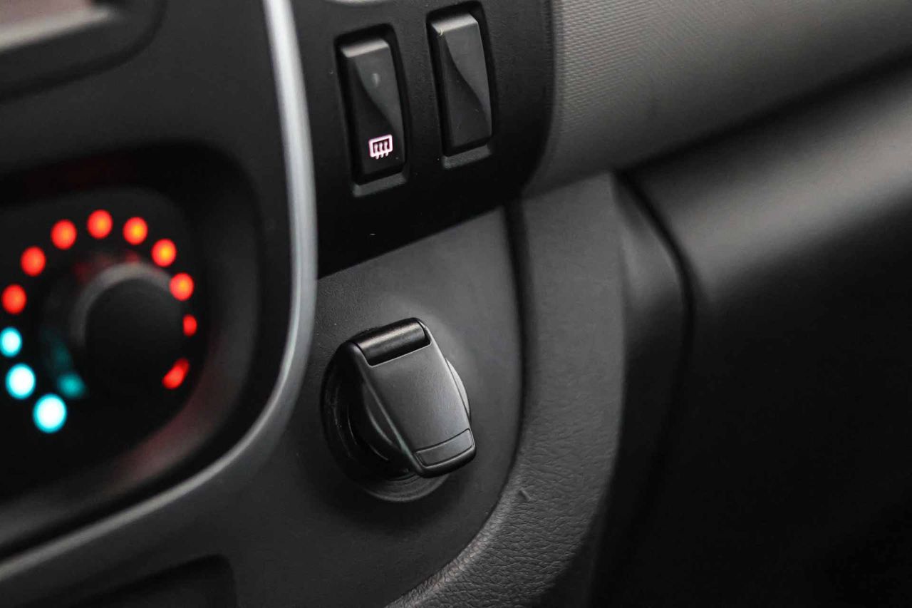 Renault Trafic Combi L1 1.6 dCi Zen **9 Plazas** - Foto 43