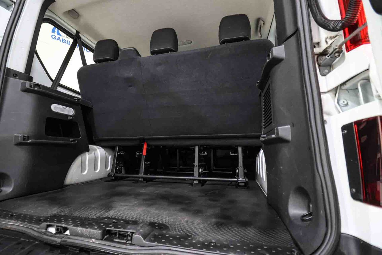 Renault Trafic Combi L1 1.6 dCi Zen **9 Plazas** - Foto 24