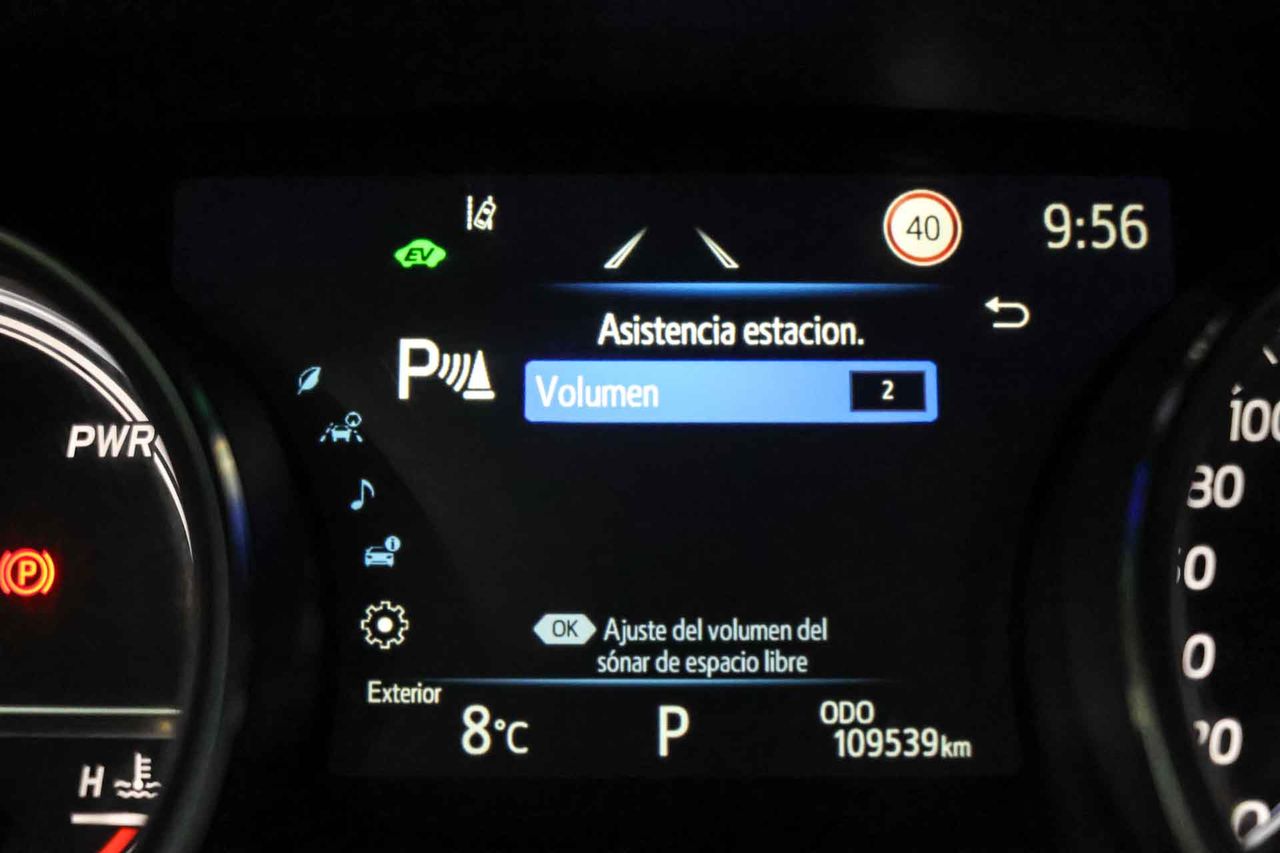 Toyota Camry 2.5 220H Advance - Foto 56