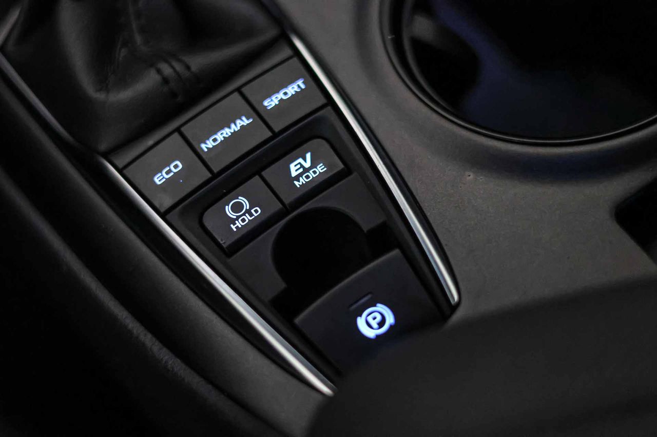 Toyota Camry 2.5 220H Advance - Foto 41