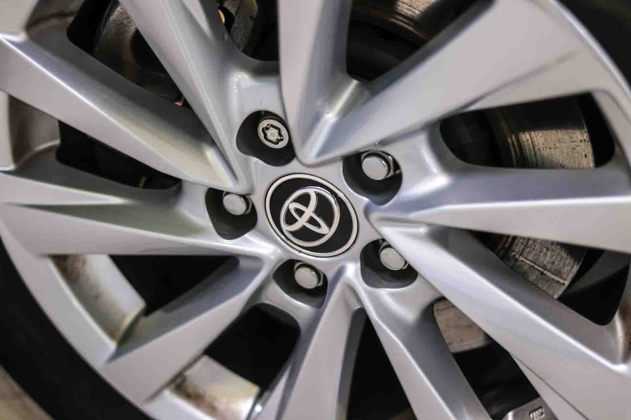 Toyota Camry 2.5 220H Advance - Foto 18