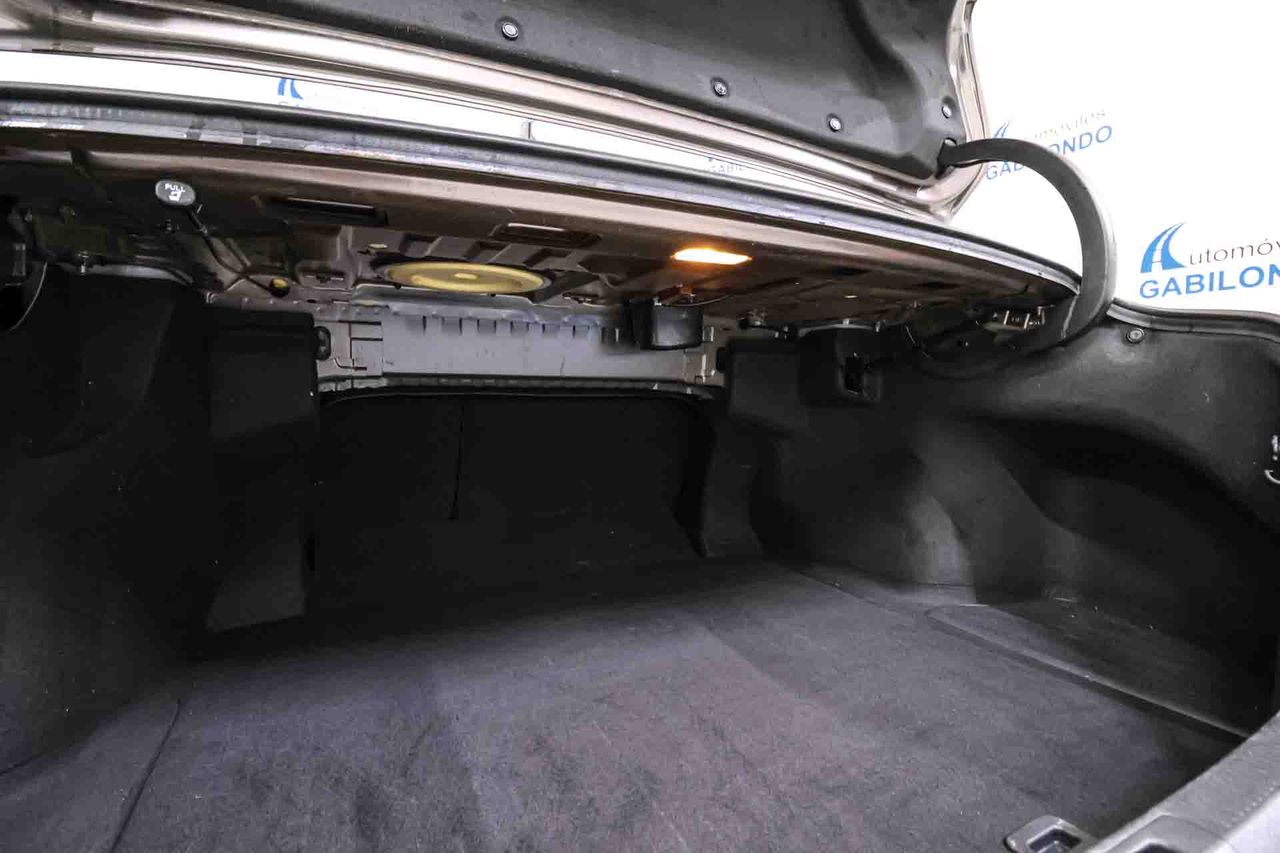 Toyota Camry 2.5 220H Advance - Foto 52