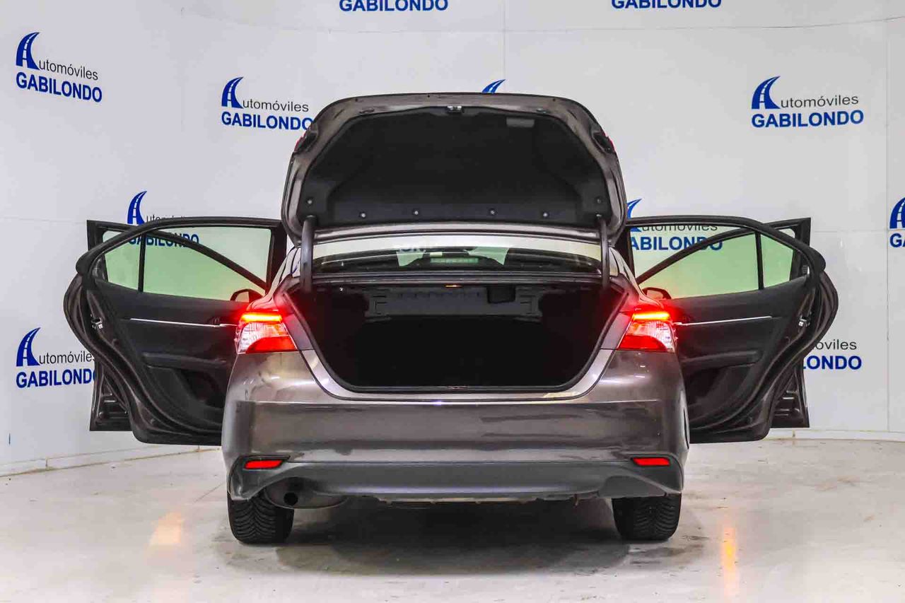 Toyota Camry 2.5 220H Advance - Foto 24