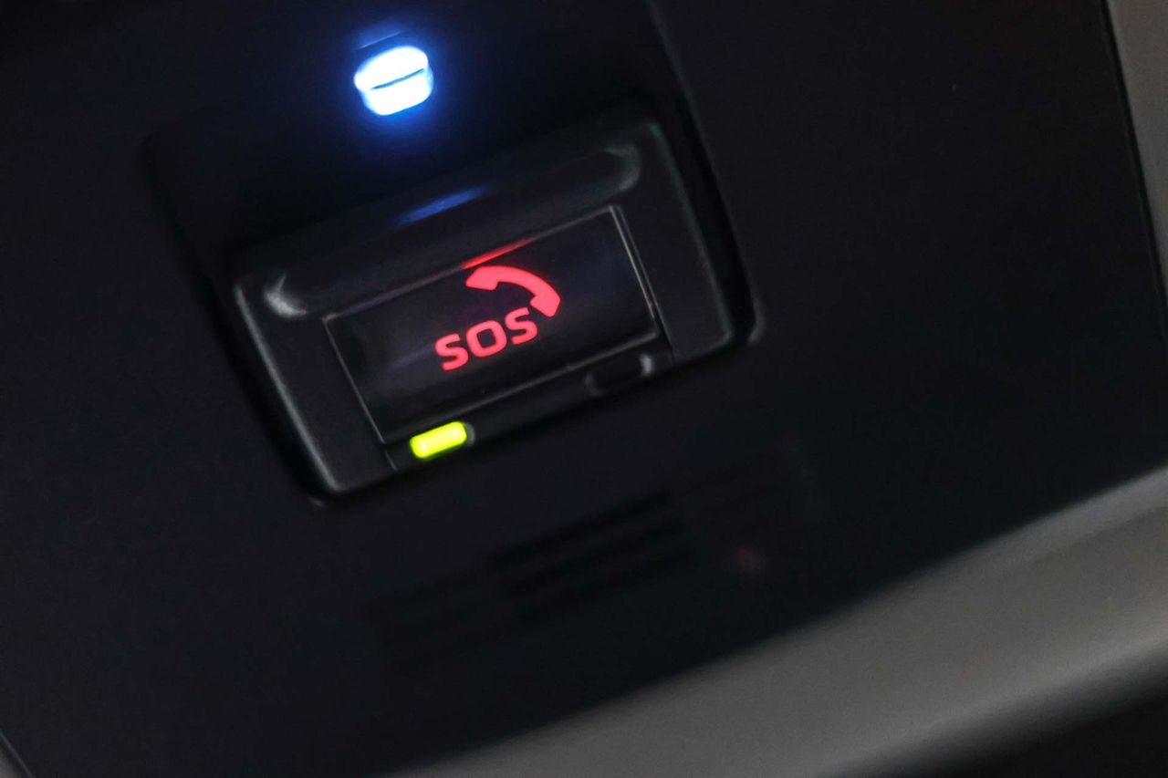 Toyota Camry 2.5 220H Advance - Foto 46