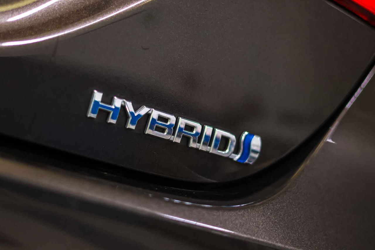 Toyota Camry 2.5 220H Advance - Foto 19