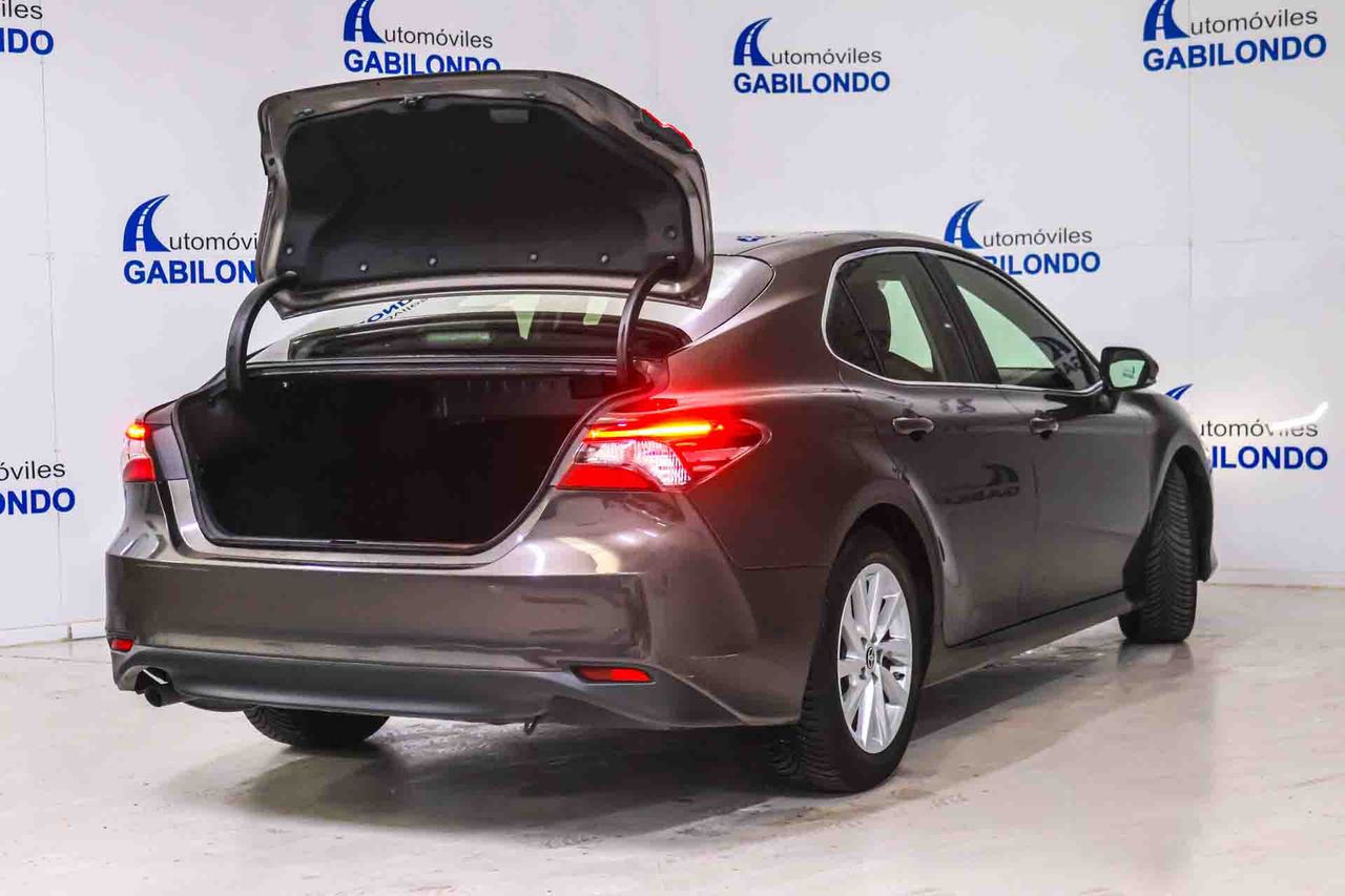 Toyota Camry 2.5 220H Advance - Foto 17