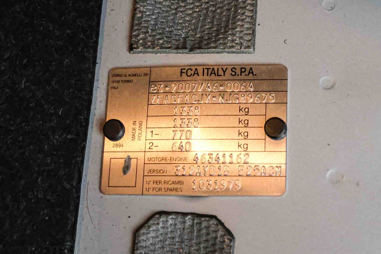 Fiat 500 Club 1.0 Hybrid 51KW (70 CV) - Foto 8