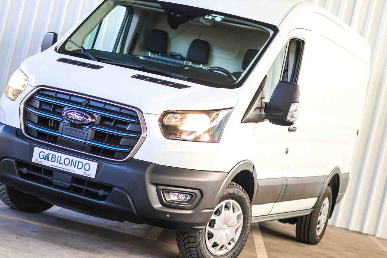 Ford Transit E-Transit 350 L2H2 135kW 75/68kWh Trend Business *Eléctrico* - Foto 22