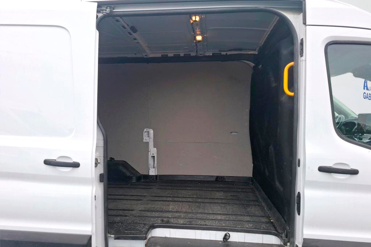 Ford Transit E-Transit 350 L2H2 135kW 75/68kWh Trend Business *Eléctrico* - Foto 7