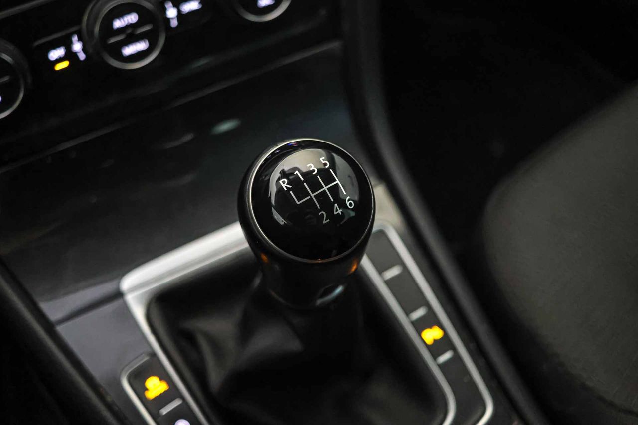 Volkswagen Golf Advance 1.5 TSI EVO 96kW (130CV) - Foto 27