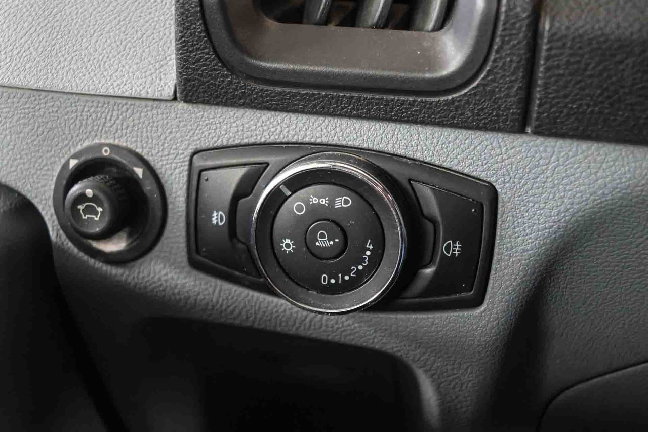 Ford Transit 2.0TDCI Chasis Cabina L2 **Caja abierta** Basculante - Foto 22