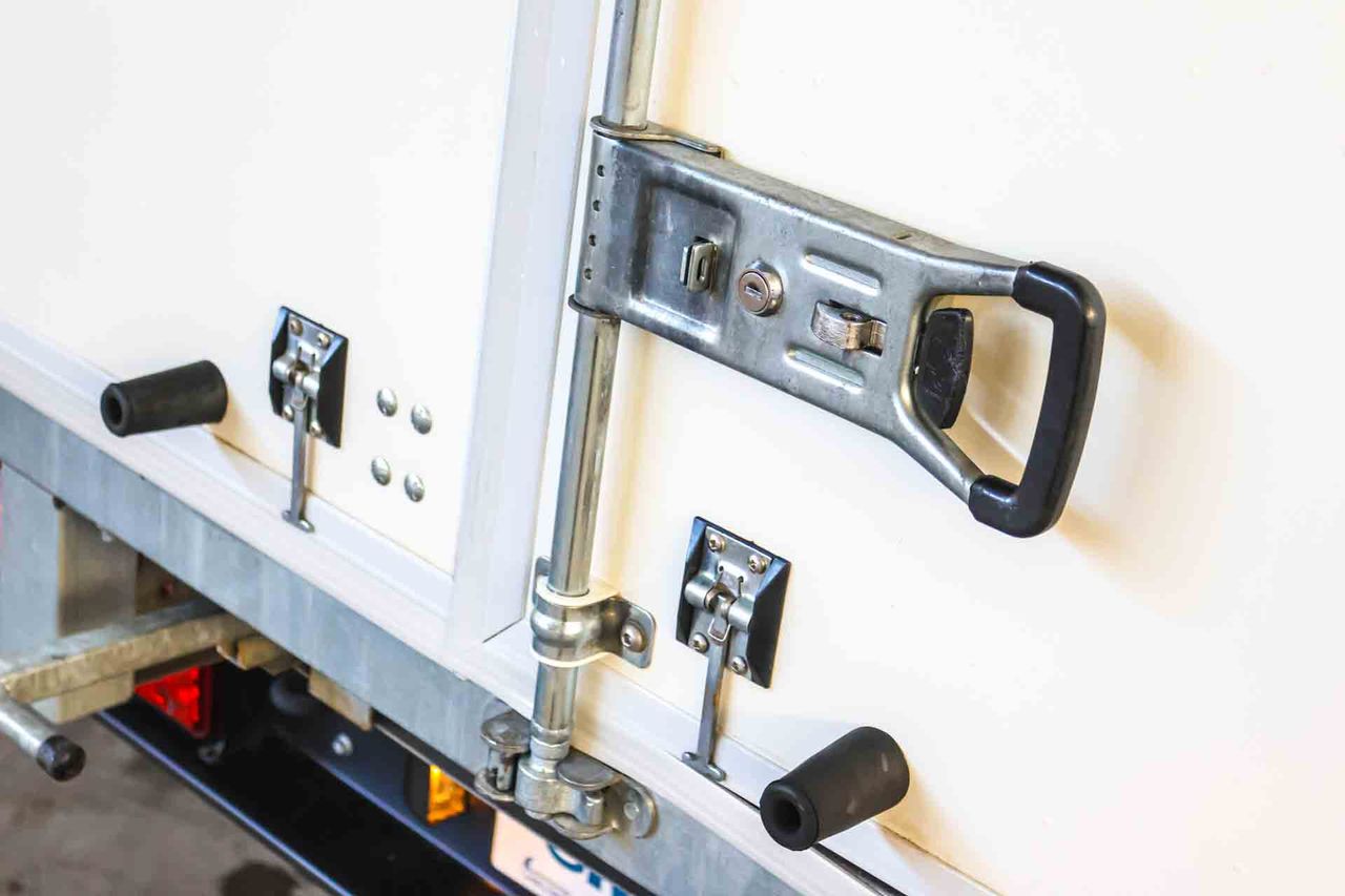 Ford Transit L4 2.0 Ecoblue Trend Business **Chasis cabina** - Foto 14