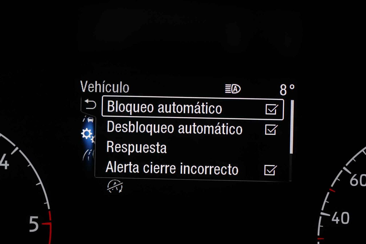 Ford Transit L4 2.0 Ecoblue Trend Business **Chasis cabina** - Foto 39