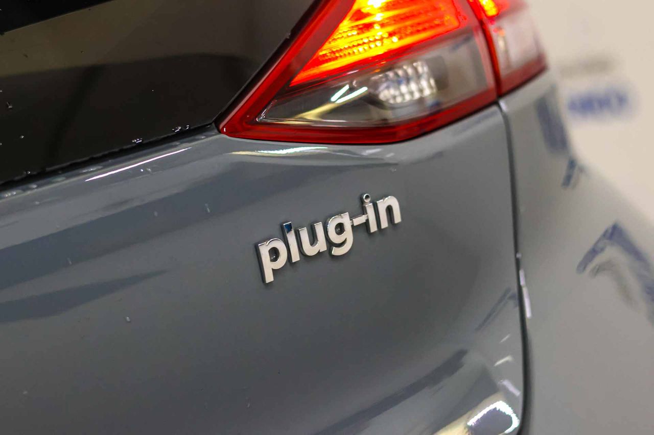 Hyundai IONIQ 1.6 GDI PHEV Klass DCT - Foto 17