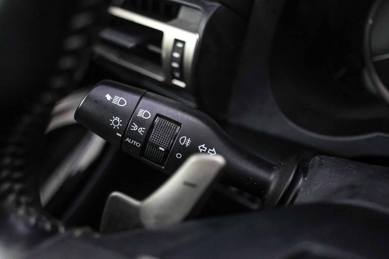 Lexus RC 2.5 300h Executive Navigation - Foto 39