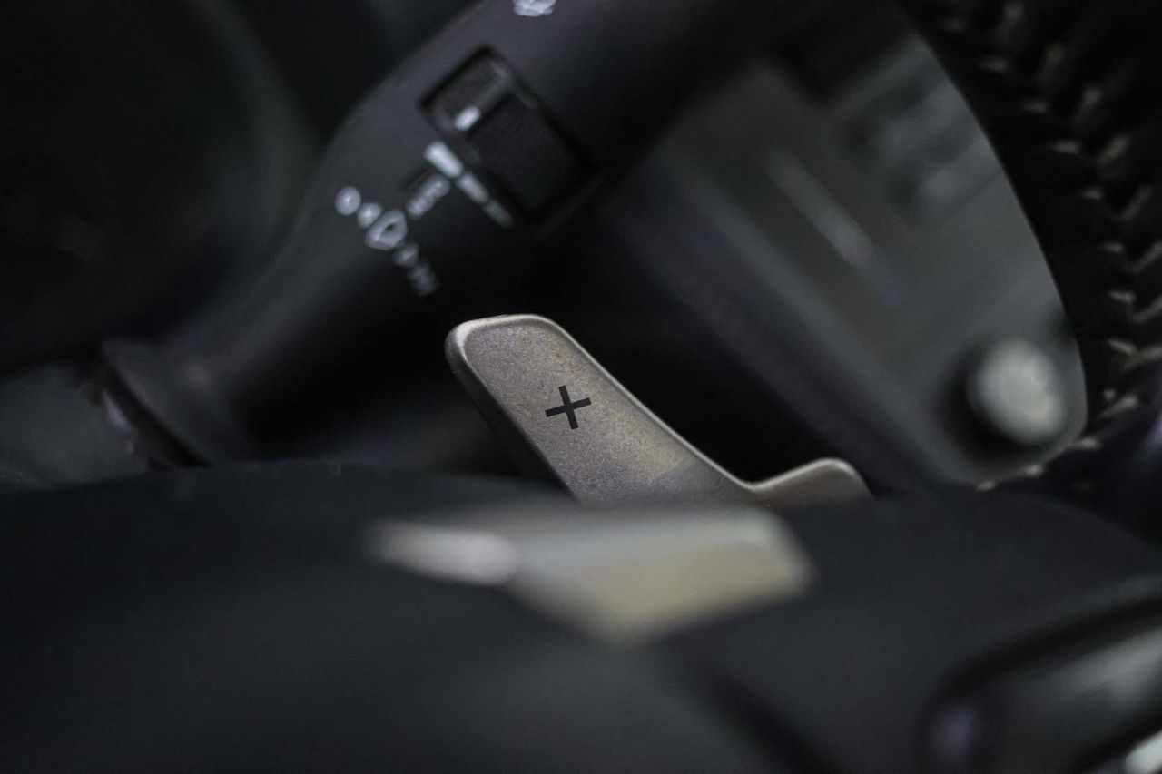 Lexus RC 2.5 300h Executive Navigation - Foto 40