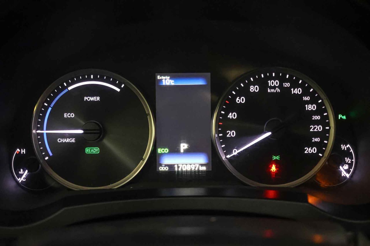 Lexus RC 2.5 300h Executive Navigation - Foto 42