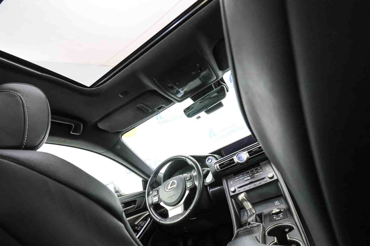 Lexus RC 2.5 300h Executive Navigation - Foto 32