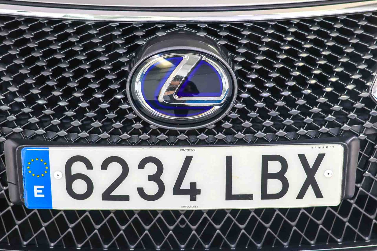 Lexus RC 2.5 300h Executive Navigation - Foto 11