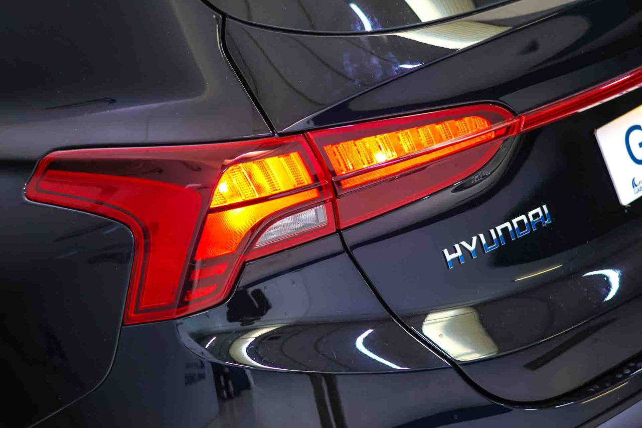 Hyundai Santa Fe 1.6 TGDi HEV Klass Auto 4x2 **7 Plazas** - Foto 20