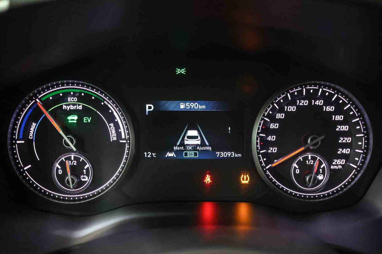 Hyundai Santa Fe 1.6 TGDi HEV Klass Auto 4x2 **7 Plazas** - Foto 38