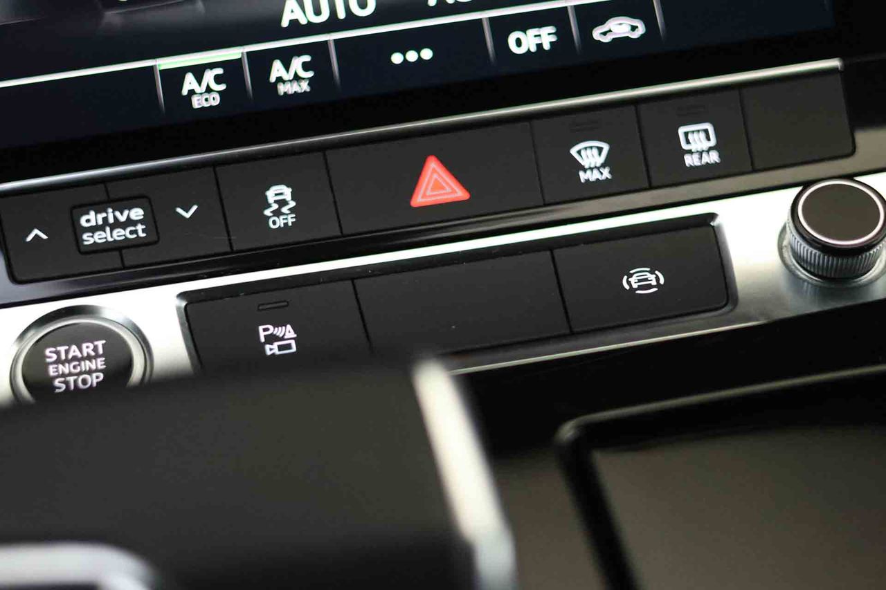 Audi Q8 55 TFSIe 280kW Black L quattro tiptronic - Foto 50