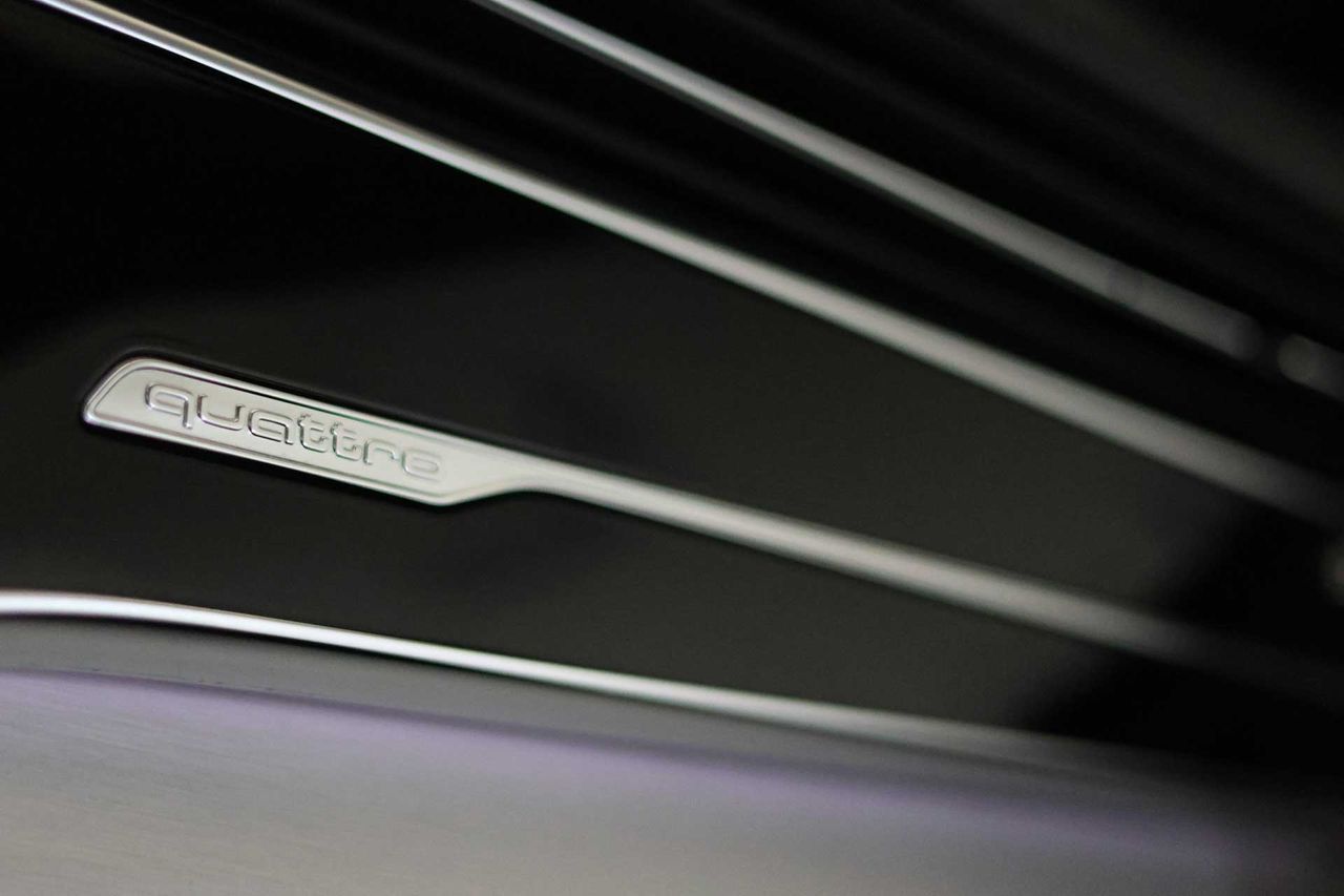 Audi Q8 55 TFSIe 280kW Black L quattro tiptronic - Foto 52