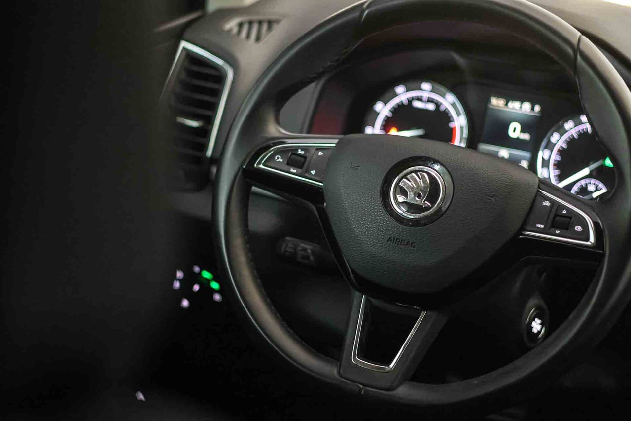 Skoda Karoq 1.5 TSI 110kW (150CV) DSG ACT Ambition - Foto 34