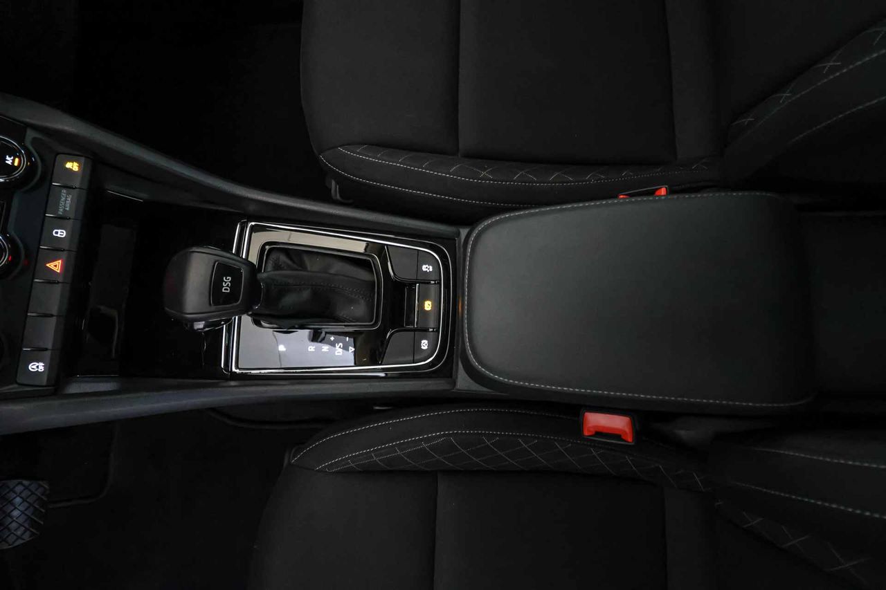 Skoda Karoq 1.5 TSI 110kW (150CV) DSG ACT Ambition - Foto 47