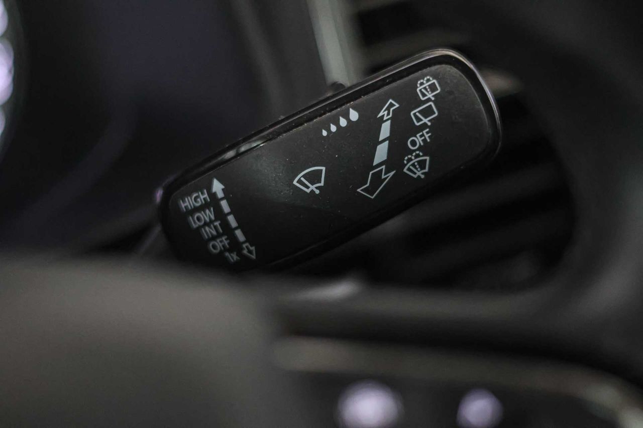 Skoda Karoq 1.5 TSI 110kW (150CV) DSG ACT Ambition - Foto 39