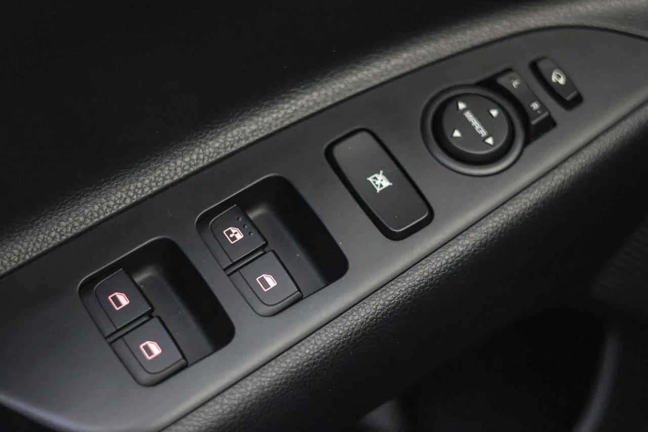 Kia Stonic 1.2 CVVT 62kW (84CV) Drive Eco-Dynamics - Foto 31