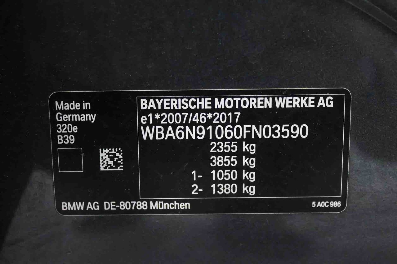 BMW Serie 3 320e Touring **Luxury Line** - Foto 8