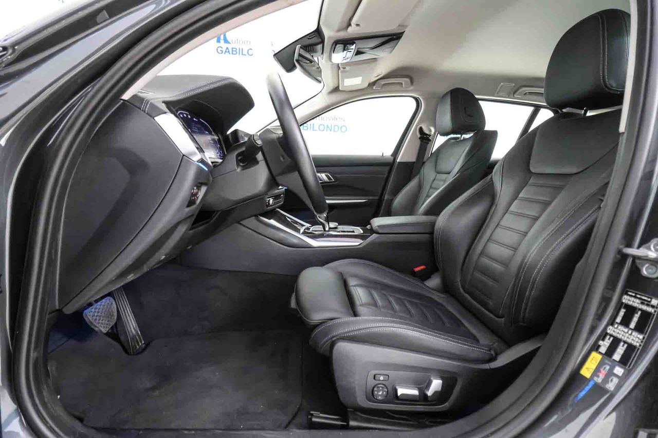 BMW Serie 3 320e Touring **Luxury Line** - Foto 32