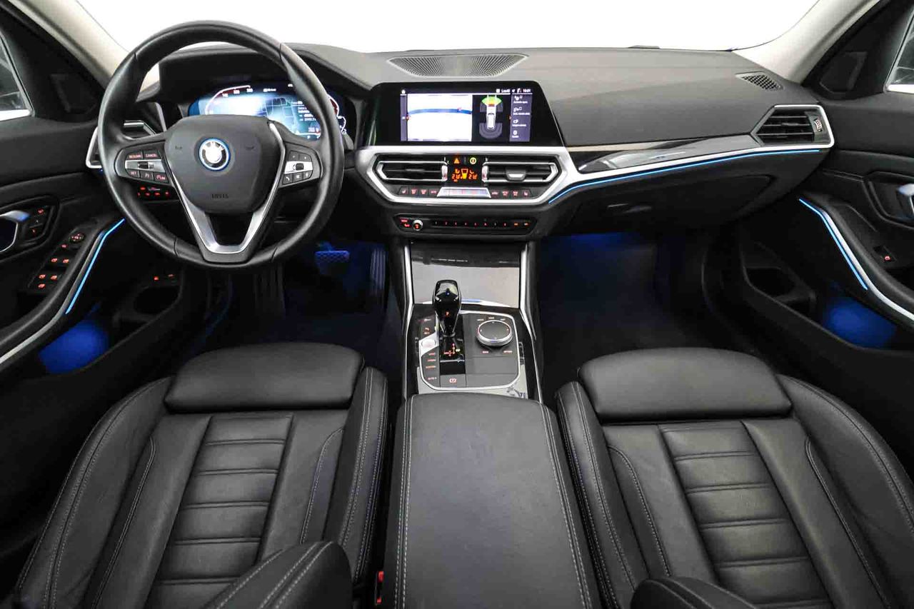 BMW Serie 3 320e Touring **Luxury Line** - Foto 60