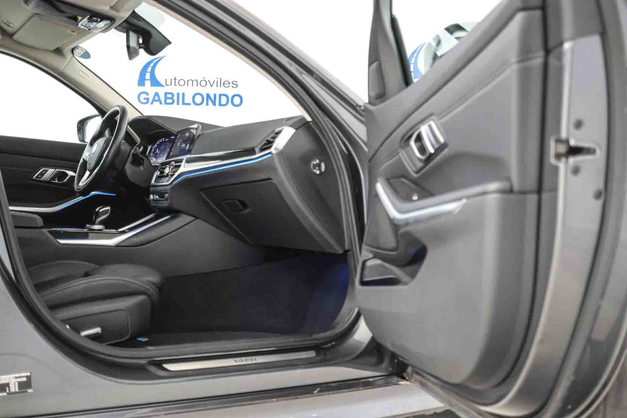 BMW Serie 3 320e Touring **Luxury Line** - Foto 56