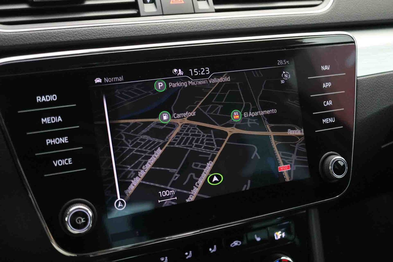 Skoda Superb L&K 1.4 TSI iV P-HEV 160kW DSG - Foto 53