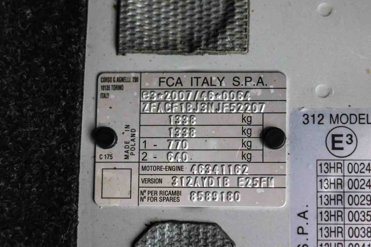 Fiat 500 Cult 1.0 Hybrid 51KW (70 CV) - Foto 8