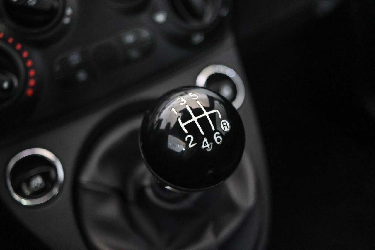 Fiat 500 Cult 1.0 Hybrid 51KW (70 CV) - Foto 38