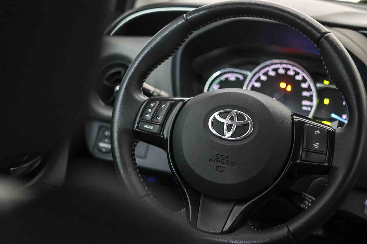 Toyota Yaris 1.5 100H Active - Foto 34