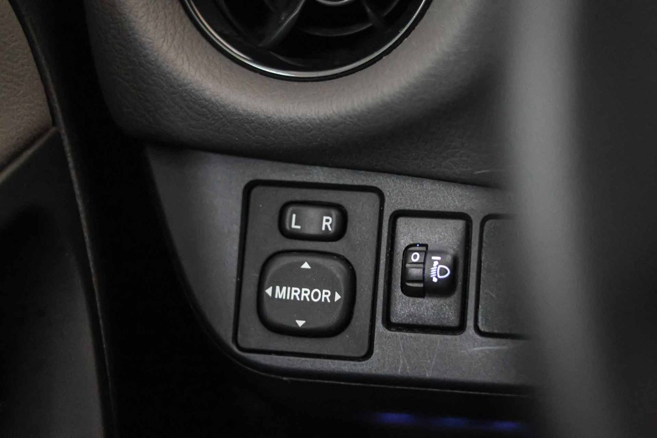 Toyota Yaris 1.5 100H Active - Foto 31