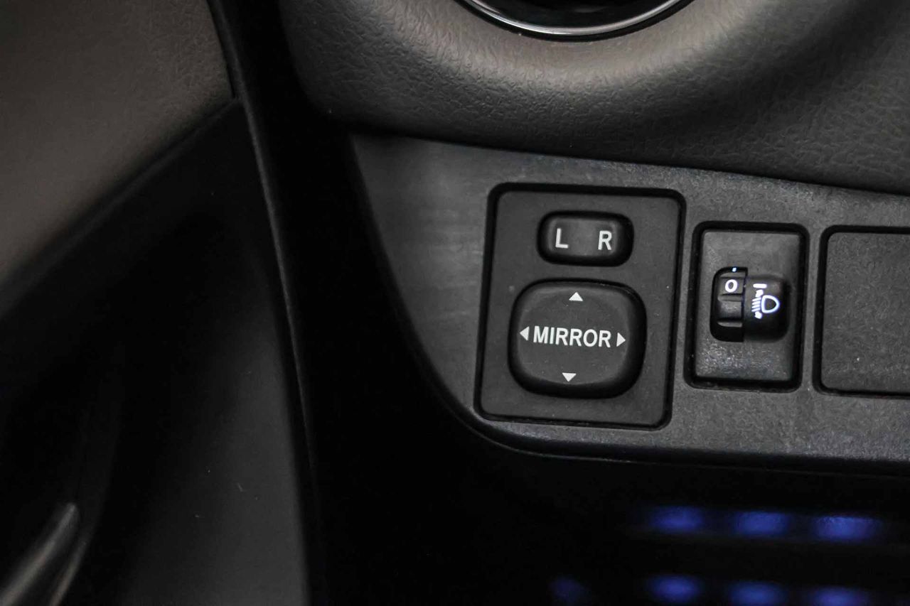 Toyota Yaris 1.5 100H Active - Foto 30